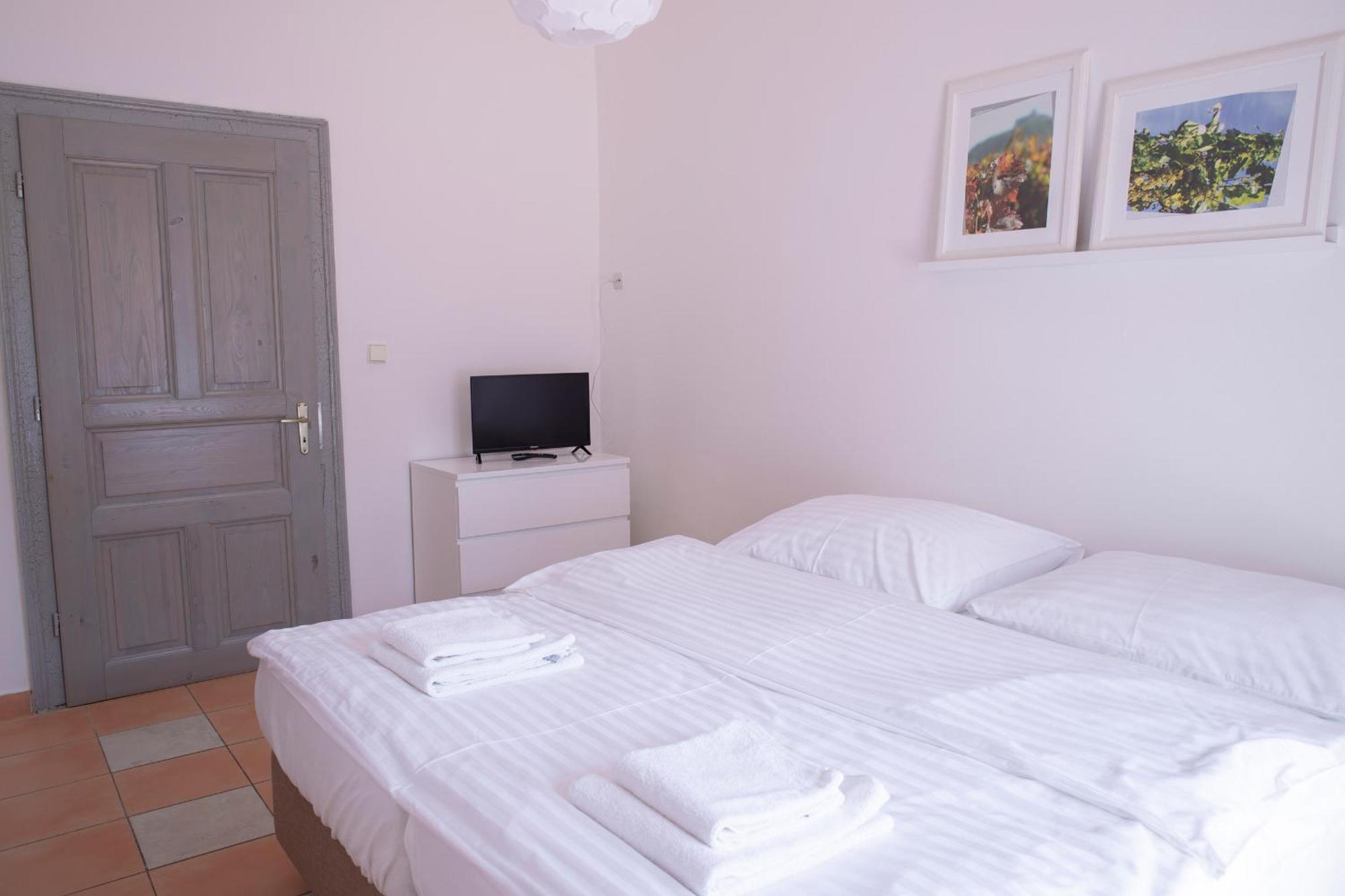 Amenity Apartmany פרנה מראה חיצוני תמונה