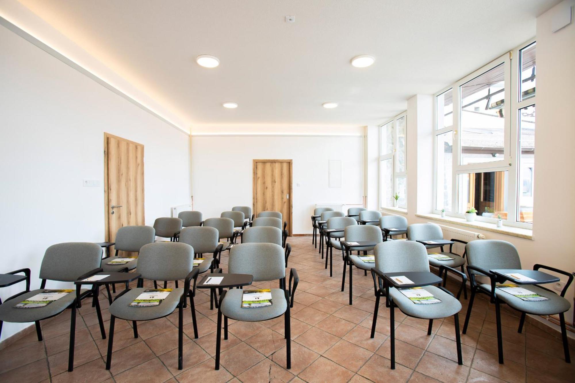 Amenity Apartmany פרנה מראה חיצוני תמונה