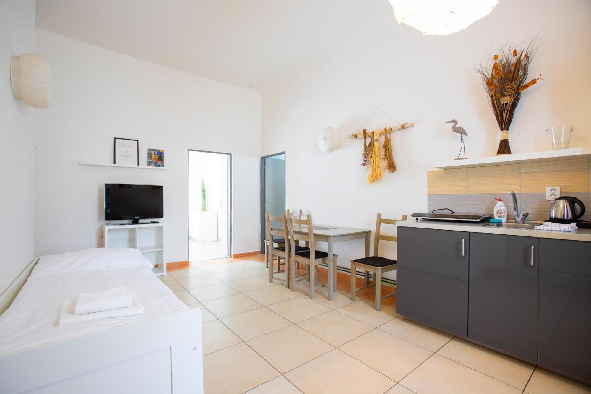 Amenity Apartmany פרנה מראה חיצוני תמונה